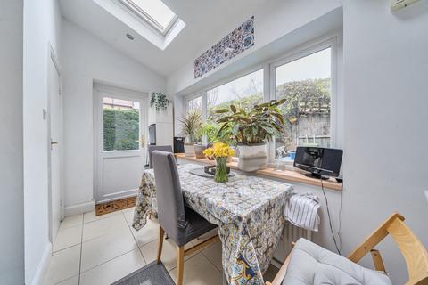 3 bedroom terraced house for sale, Leyborne Avenue, London