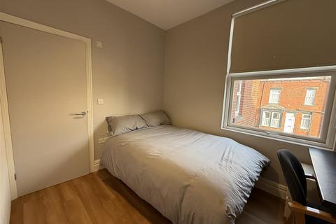 undefined, Hesketh Avenue, Kirkstall, Leeds, LS5 3EU