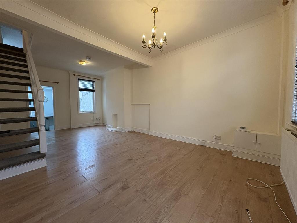 Living room 1