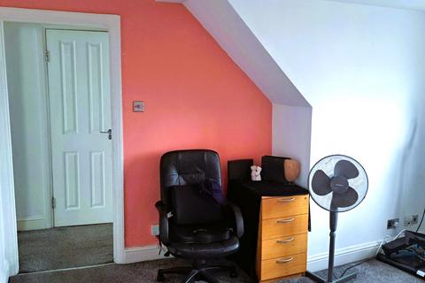 1 bedroom flat to rent, High Street, Hornchurch RM11