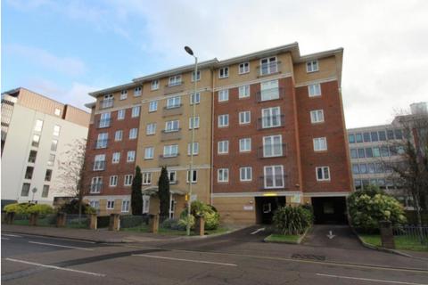 2 bedroom apartment to rent, 294 Farnborough Road, Hants GU14