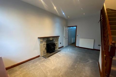2 bedroom cottage to rent, Lower Wellhouse, Golcar, Huddersfield