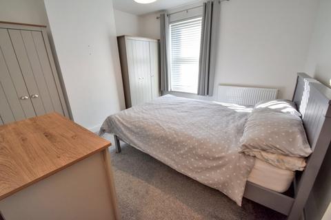 2 bedroom terraced house for sale, Gladstone Road, Penenden Heath, Maidstone, ME14