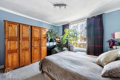 1 bedroom flat for sale, Charles Road, London, W13