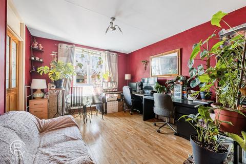 1 bedroom flat for sale, Charles Road, London, W13
