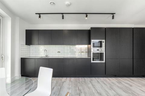 2 bedroom flat to rent, Portal Way, London W3