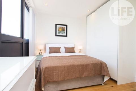 Studio to rent, Station Road, Hayes UB3