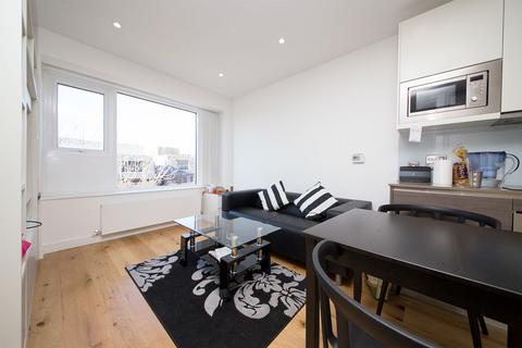 undefined, Lampton Road, Hounslow TW3