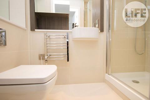 Studio to rent, Station Road, Hayes UB3
