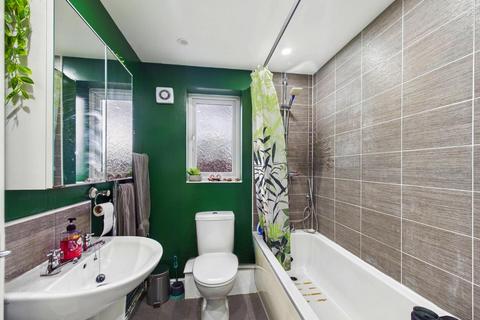 3 bedroom semi-detached house for sale, Seaton Crescent, Knottingley