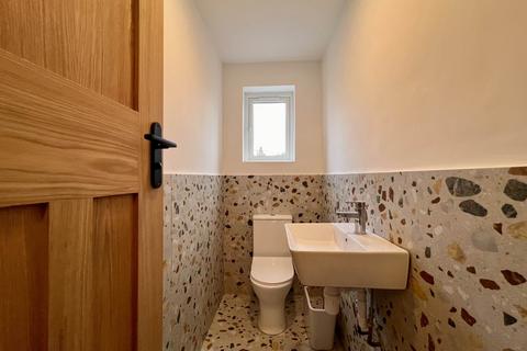 4 bedroom terraced house to rent, Monega Road, London, E7 8EP