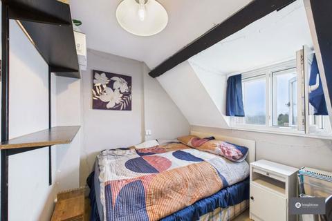 undefined, 6-7 Market Square, Buckingham, Buckinghamshire, MK18 1NJ