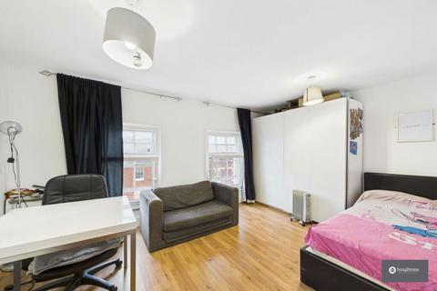 undefined, 6-7 Market Square, Buckingham, Buckinghamshire, MK18 1NJ