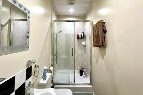 3 bedroom house to rent, Eighth Avenue, Newcastle Upon Tyne
