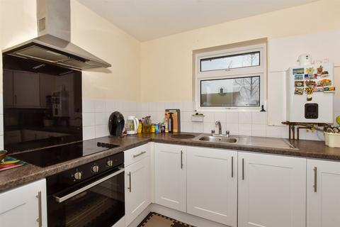 undefined, Bishops Close, Maidstone ME18