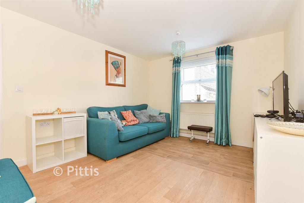 Lounge/ Dining Room