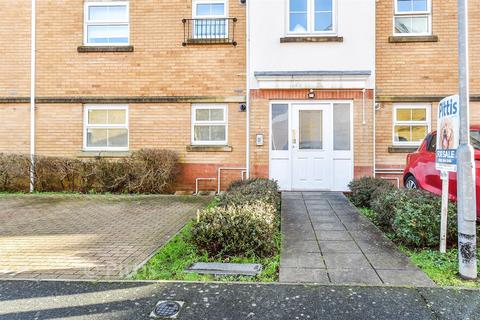 1 bedroom ground floor flat for sale, Amherst Place, Ryde PO33