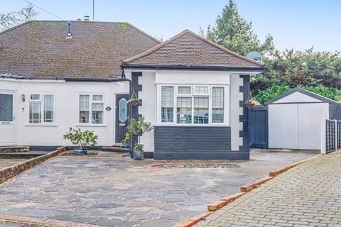 2 bedroom semi-detached bungalow for sale, Abbotts Close, Leigh-on-Sea SS9