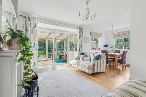 2 bedroom semi-detached bungalow for sale, Abbotts Close, Leigh-on-Sea SS9