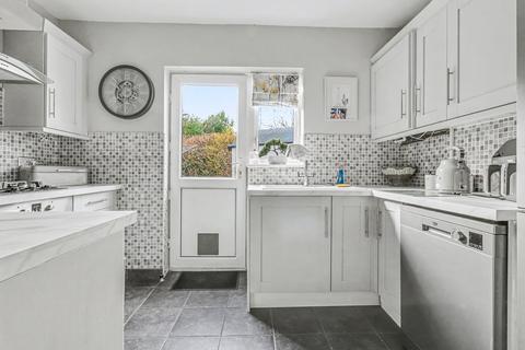 2 bedroom semi-detached bungalow for sale, Abbotts Close, Leigh-on-Sea SS9