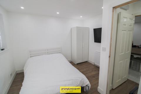 Studio to rent, Ashfield Way Luton LU3 2UN