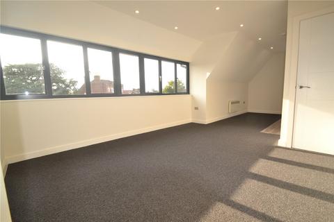 1 bedroom flat to rent, Christchurch Road, Farnham House, BH24