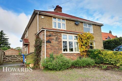 3 bedroom semi-detached house for sale, Hall Road, Blundeston
