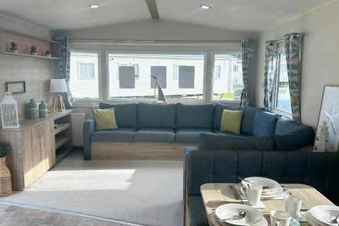 2 bedroom park home for sale, Broadland Sands Holiday Park