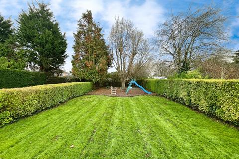 3 bedroom semi-detached house for sale, Hylion Road, Leicestershire LE2