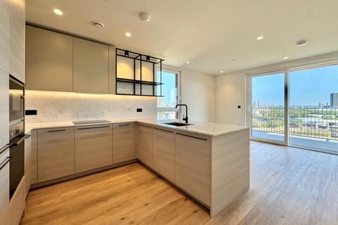 2 bedroom flat to rent, 5 Hemlock Street, Heron Wharf E14