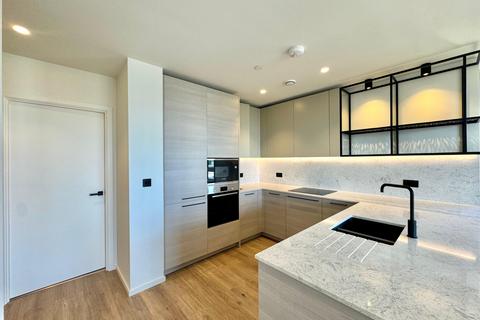 2 bedroom flat to rent, 5 Hemlock Street, Heron Wharf E14