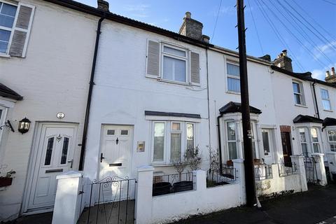 2 bedroom terraced house to rent, Yew Tree Road, Beckenham