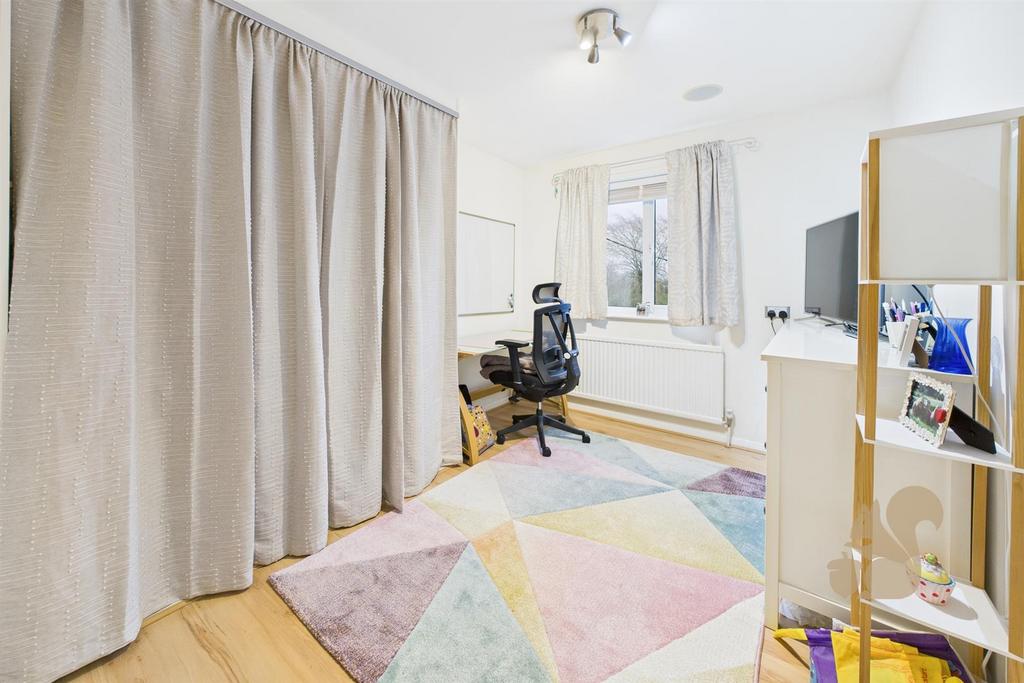Bedroom/Study
