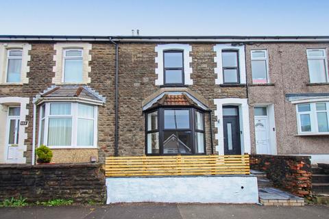 St. Cenydd Road, Caerphilly, CF83 2TE