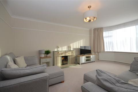 3 bedroom detached house to rent, Hesketh Crescent, Swindon, Wiltshire, SN3