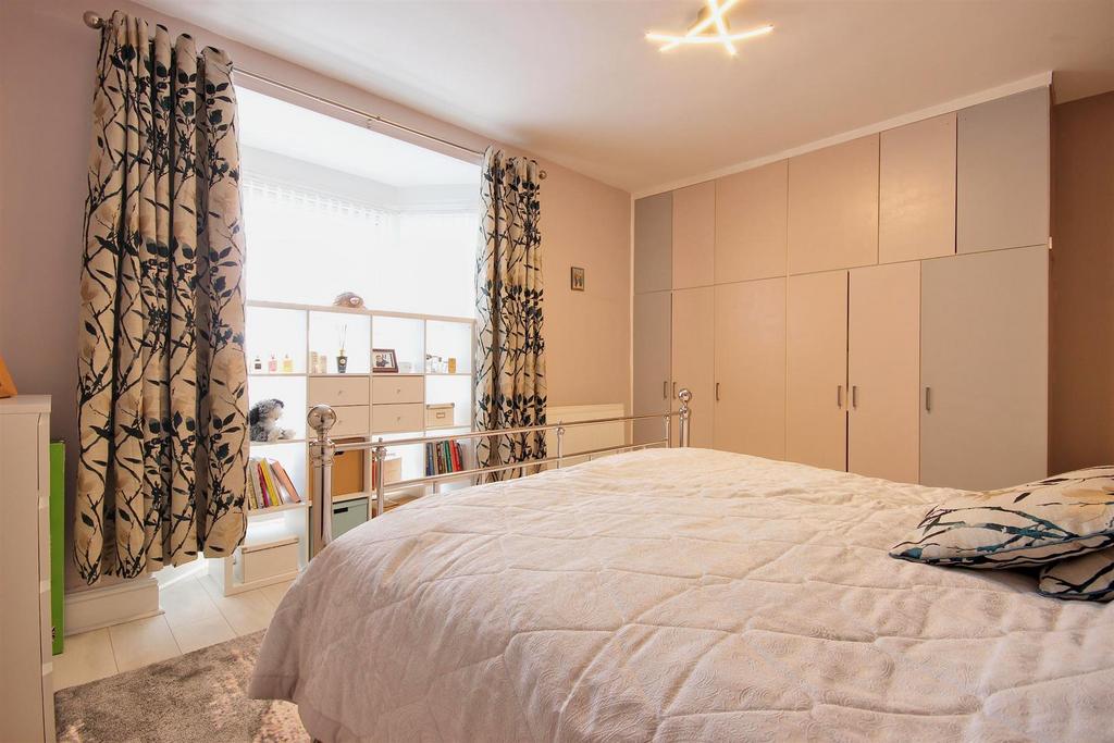 Bedroom 1 (front)