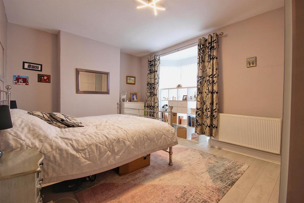 Bedroom 1 (front)