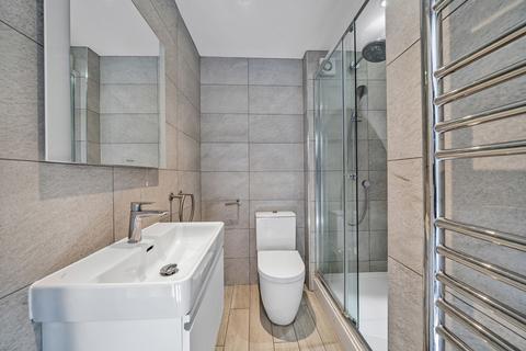 2 bedroom flat to rent, The Cut, London, SE1