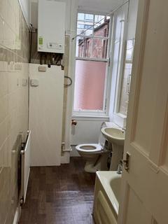 2 bedroom apartment to rent, Buccleuch Street, Glasgow G3