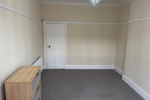 2 bedroom apartment to rent, Buccleuch Street, Glasgow G3