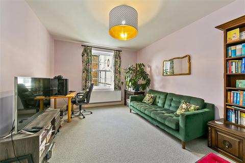 1 bedroom apartment for sale, Courtyard Apartments, Teddington