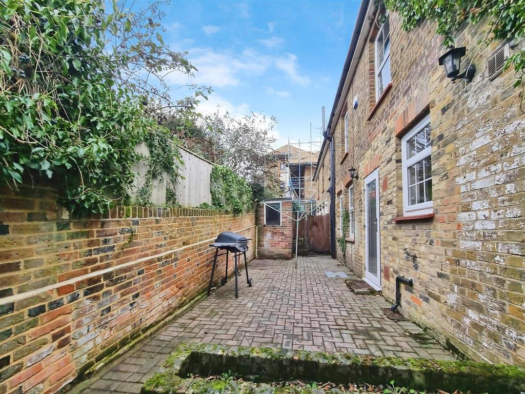Courtyard Garden
