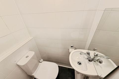 1 bedroom apartment to rent, Lyne Street, Edinburgh, EH7
