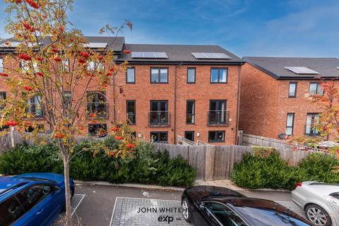 undefined, Warren Walk, Tunbridge Wells TN2