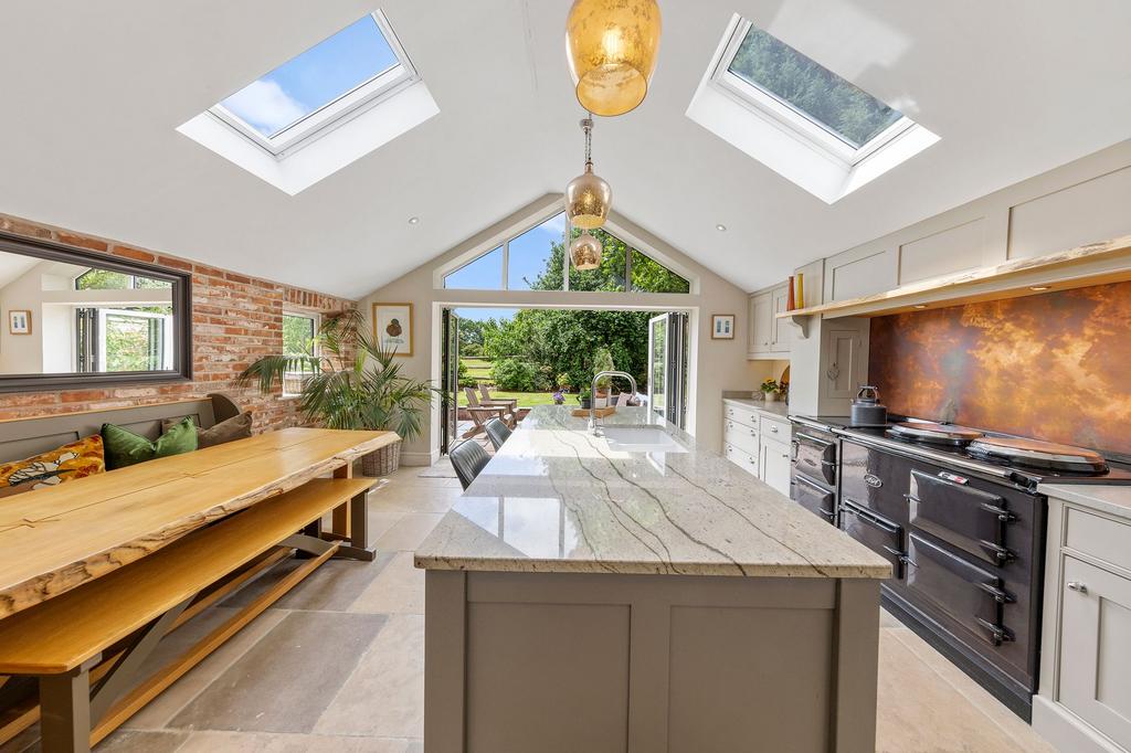 Family / Kitchen