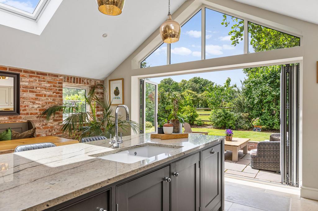 Family / Kitchen