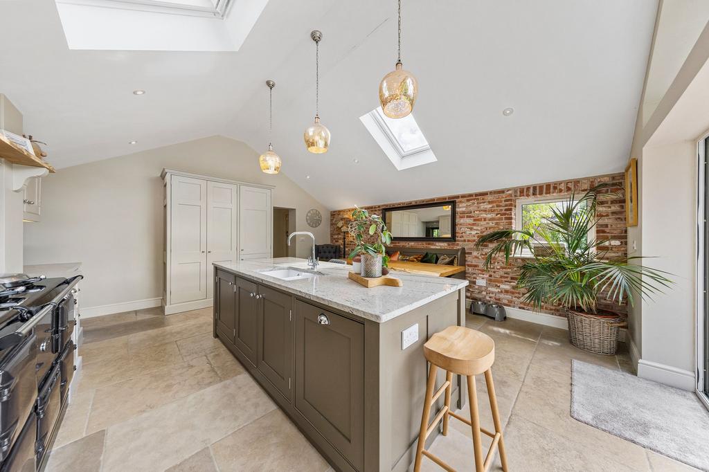 Family / Kitchen