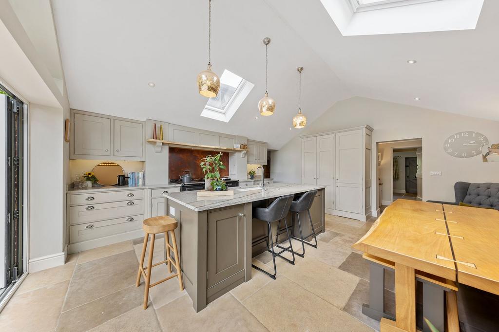Family / Kitchen