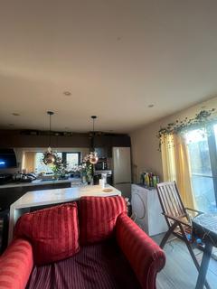 2 bedroom flat to rent, Amina Road, Manchester M8