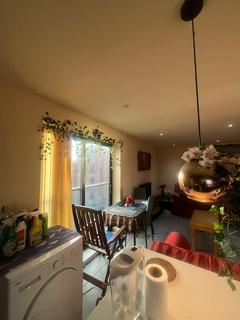 2 bedroom flat to rent, Amina Road, Manchester M8